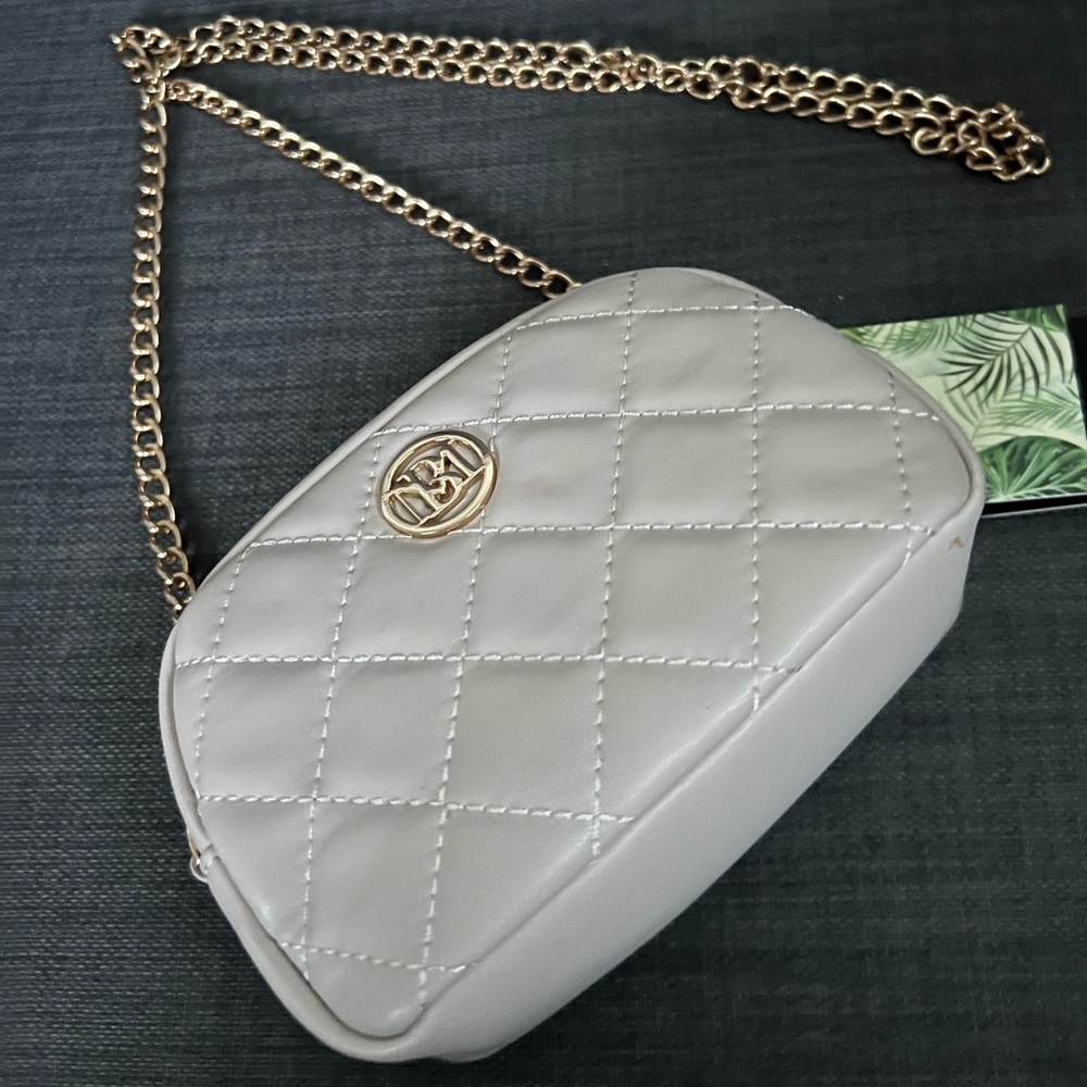 NWT BADGLEY MISCHKA MINI CAMERA CROSSBODY BAG